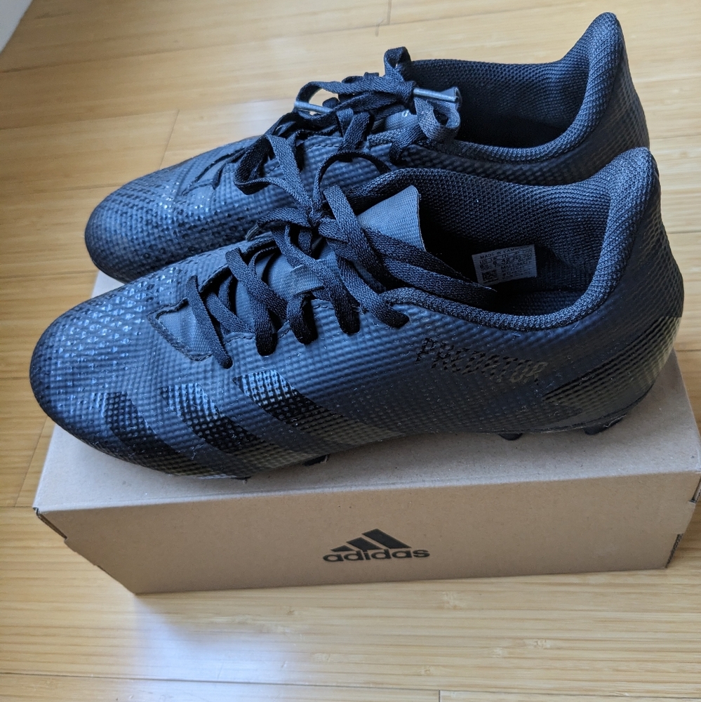 adidas Predator 20.4 FxG Mens Soccer Cleats - size 8.5 - Picture 2 of 11